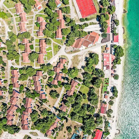 Medena-4 By Interhome *