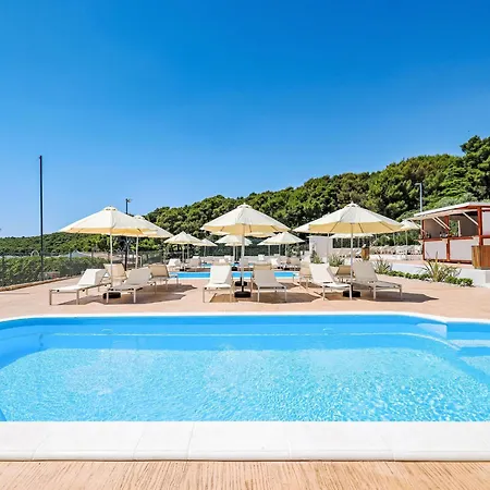 Medena-4 By Interhome تروغير