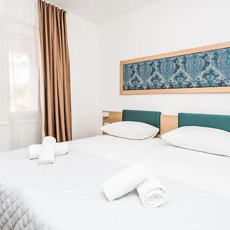 Medena-4 By Interhome شقة تروغير